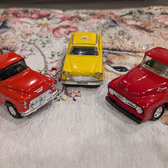 3 1:43 Scale Model Cars by Ertl and Road Champs Very rare see description - Picture 3 of 10